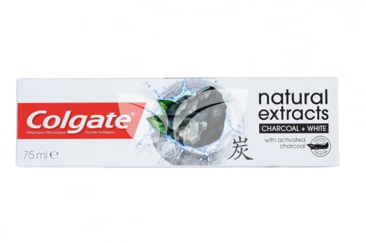 Colgate Fogkrém Natural Extracts Charcoal 75 ml • Egészségbolt